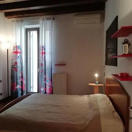 Apartamento Piazza Isolo Verona